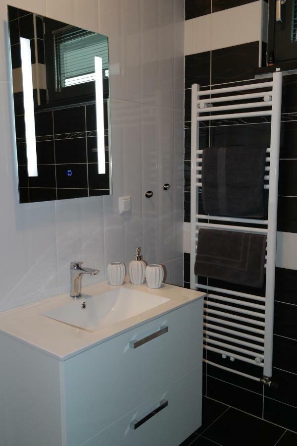 Studio Apartman Anamaria Zagreb Buitenkant foto